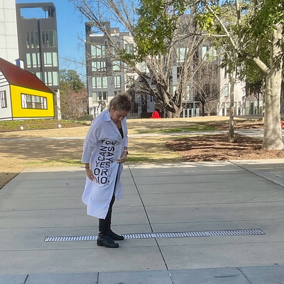 Use Your Voice With This White Button Up Duster - Picture 6 of 6